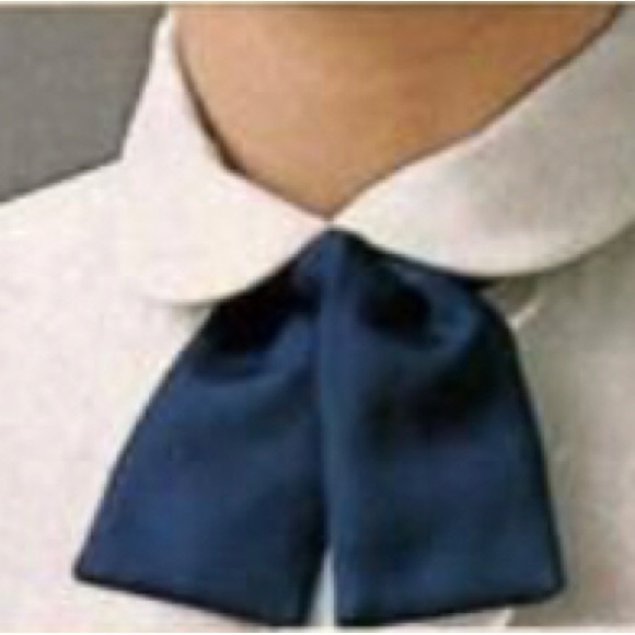 Batwing Tie Vintage Silk. No label. Fashion Rare Find.Unisex - Picture 7 of 7